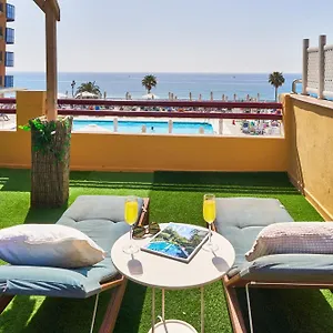 Perfect Location With Roof Terrace Lägenhet