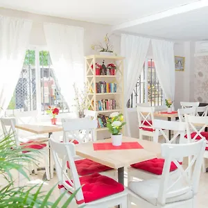 Marbella Hotel